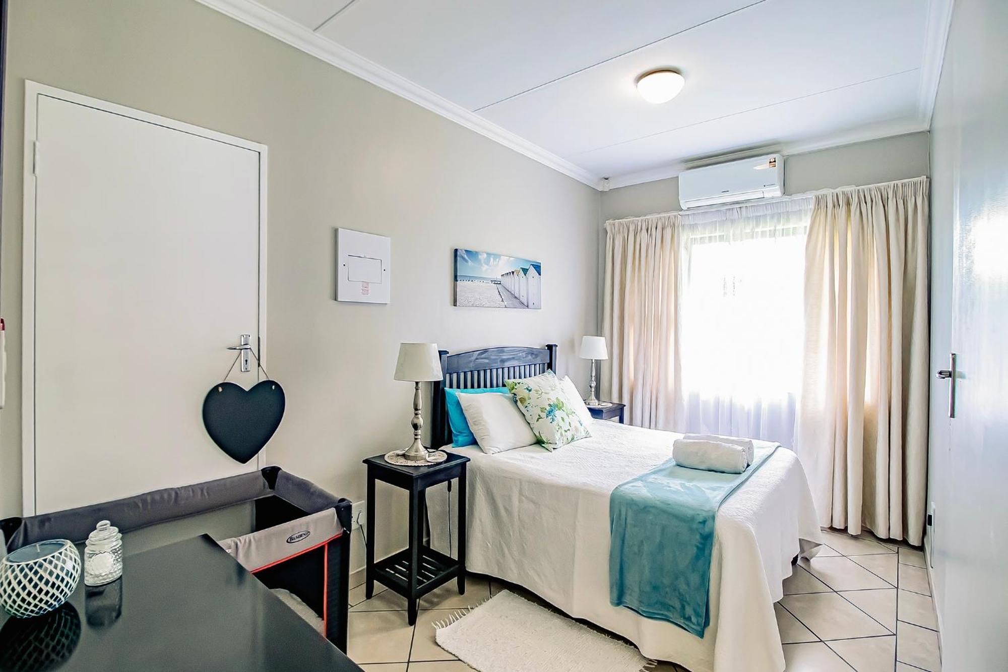 Leozet Self Catering Apartment Претория Экстерьер фото