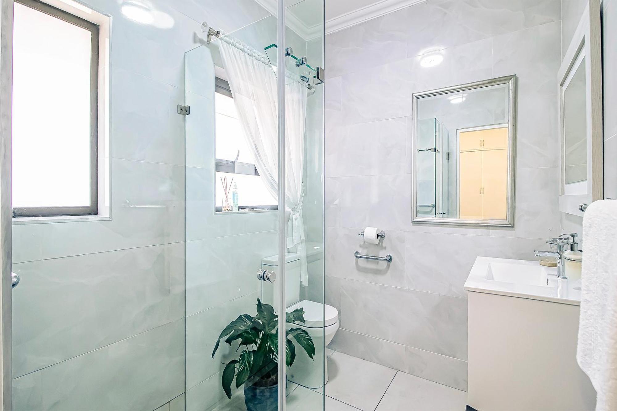 Leozet Self Catering Apartment Претория Экстерьер фото